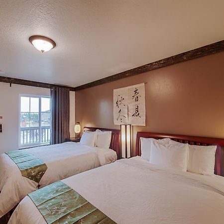 Tao'S Inn West Yellowstone Bagian luar foto